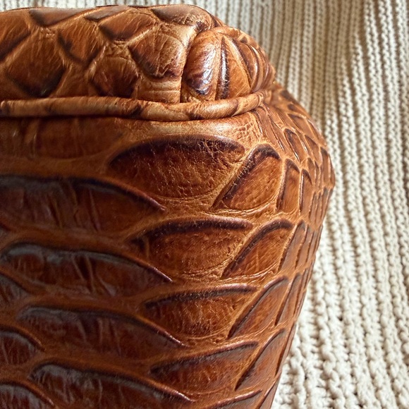 Brahmin Chelcy Mini Backpack Honey Brown Saratoga Leather + Dust Bag - Picture 12 of 16